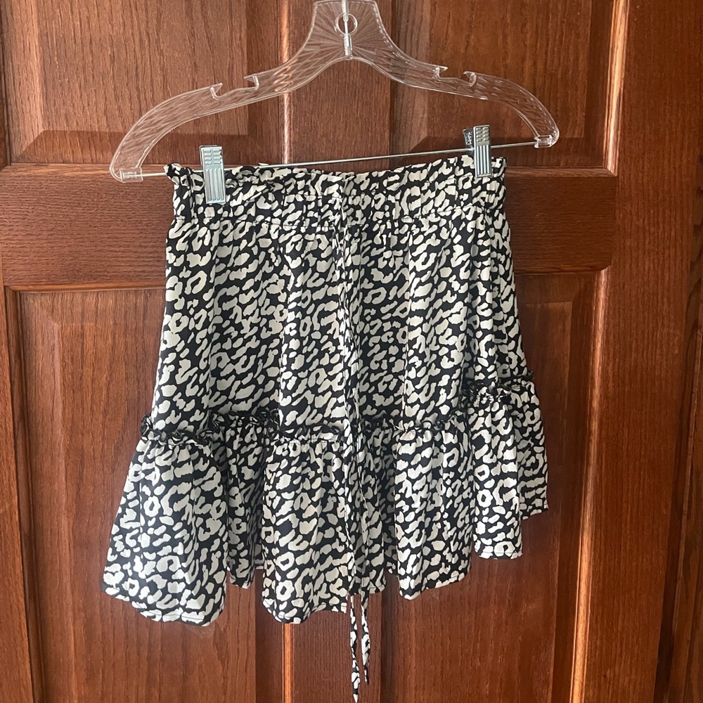 Shein black and white cheetah print skirt
